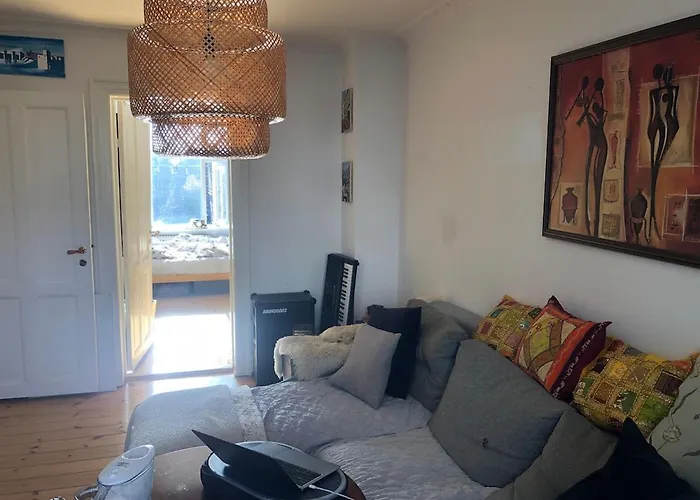 Soulful 3 Room Apartment In Osterbro Near Nature